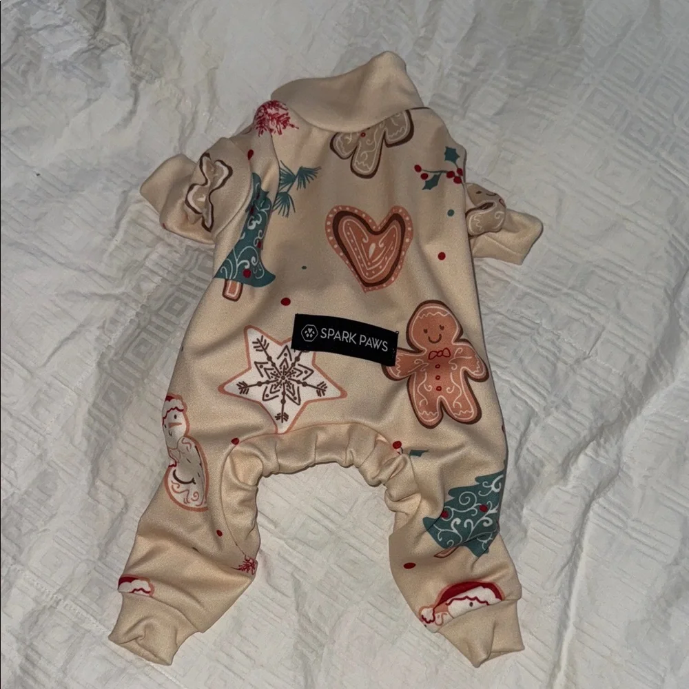 NWT SPARK PAWS DOGGY HOLIDAY PAJAMAS‎